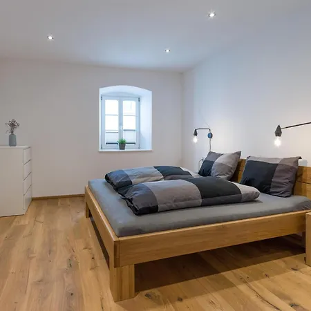 Ambiente * هوبفغراتن إم بريكسنتال